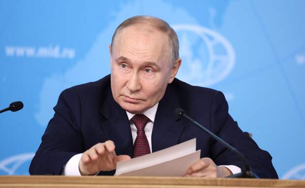 Путин заявил, что Запад должен найти способ сотрудничать с Россией