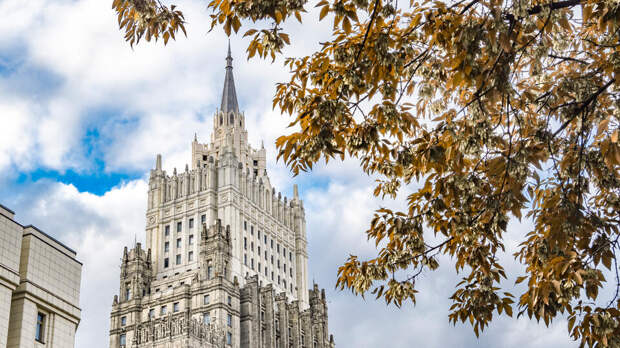 МИД: возможность сократить арсеналы "ядерной пятерки" минимальна