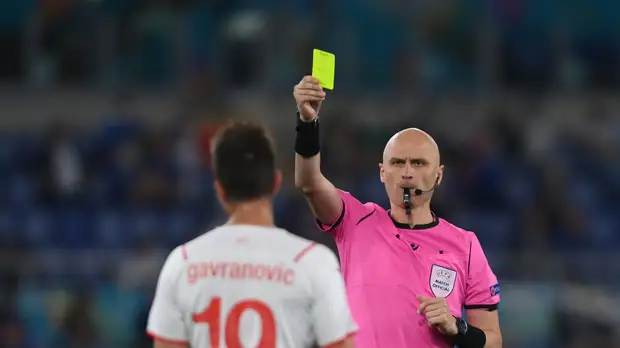 Судья Федотов оценил работу россиянина Карасёва на Евро-2020