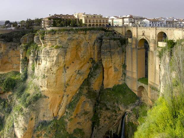 Ronda 1 Ронда: город на скалах и душа Андалусии