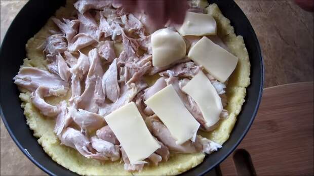 Не у всех получится / Картофельная лепешка с курицей и сыром Еда, Вкусно, Готовка, Лепешки, Картофель, Курица, Сыр, Другая кухня, Видео, Длиннопост