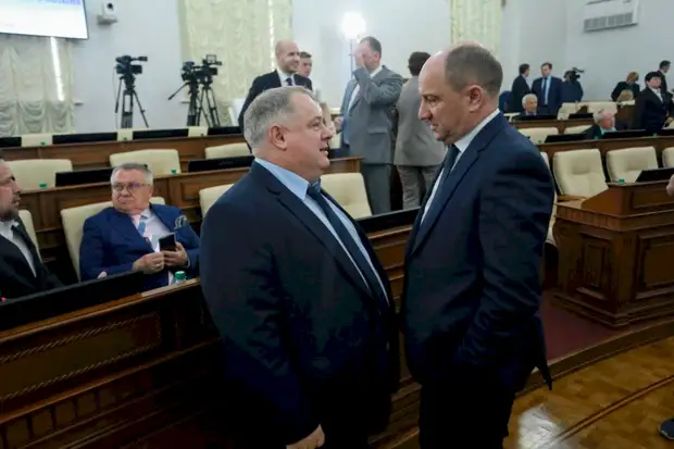 Майское настроение. Фоторепортаж с отчёта губернатора Виктора Томенко