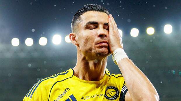 Роналду во время интервью ответил на насмешки фаната «Аль-Ахли»: «Я пять раз брал Лигу чемпионов, пять!»