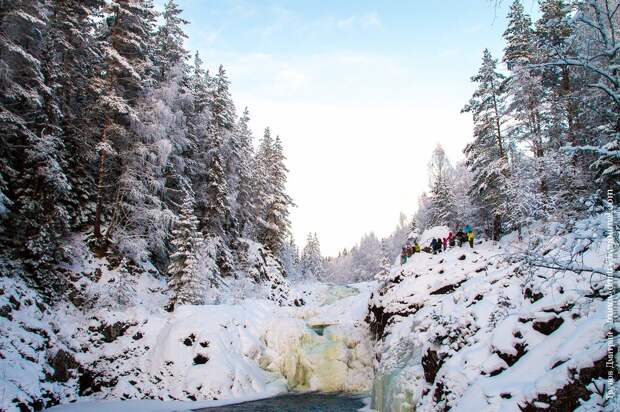 Kivach13 «Замерзший, но не застывший» — водопад Кивач зимой