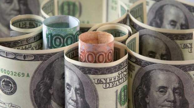 Доллар США может рухнуть: финансист назвал условие