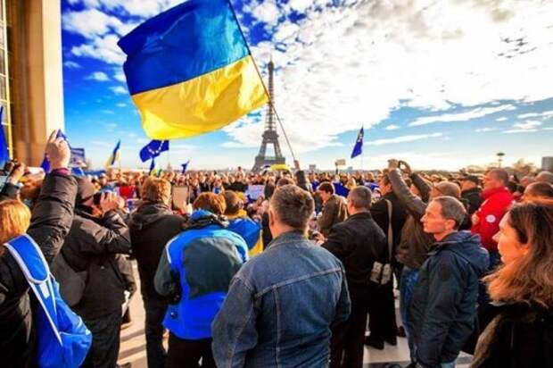 Румыния, Венгрия, Польша вцепились в Украину - Незалежну уже без отпора растаскивают на части