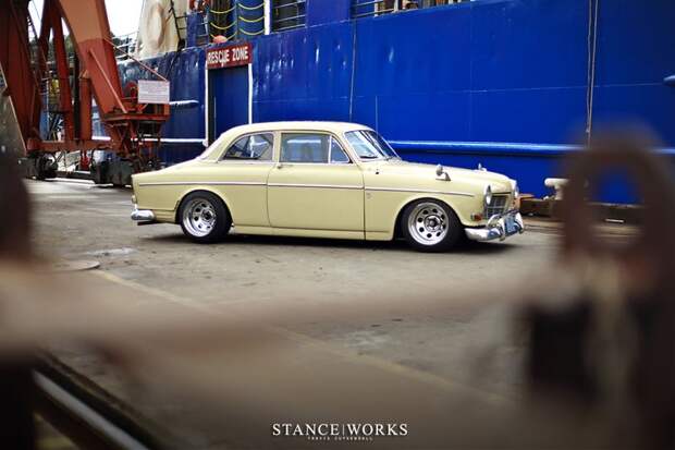 Тюнинг старого шведа - Volvo 122s 1965 года (16 фото)