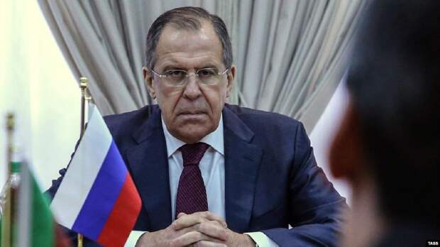 Москва «не пропустит мимо ушей» агрессивную риторику США, заявил Лавров