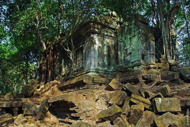 Эти древние руины, находящиеся вдали от основных туристических маршрутов, оставили после себя очень сильное впечатление.
