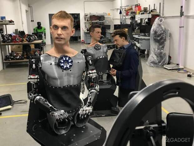 Во Владивостоке покажут новую модель российского робота-двойника человека с подвижными руками