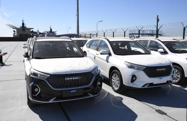 Поставки китайских автомобилей в Россию рухнули