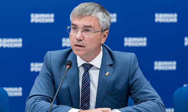 Заместитель секретаря Генсовета партии «Единая Россия» Евгений Ревенко. Фото: er.ru