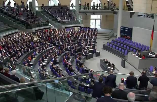 В Германии суд запретил называть партию АдГ правоэкстремистской