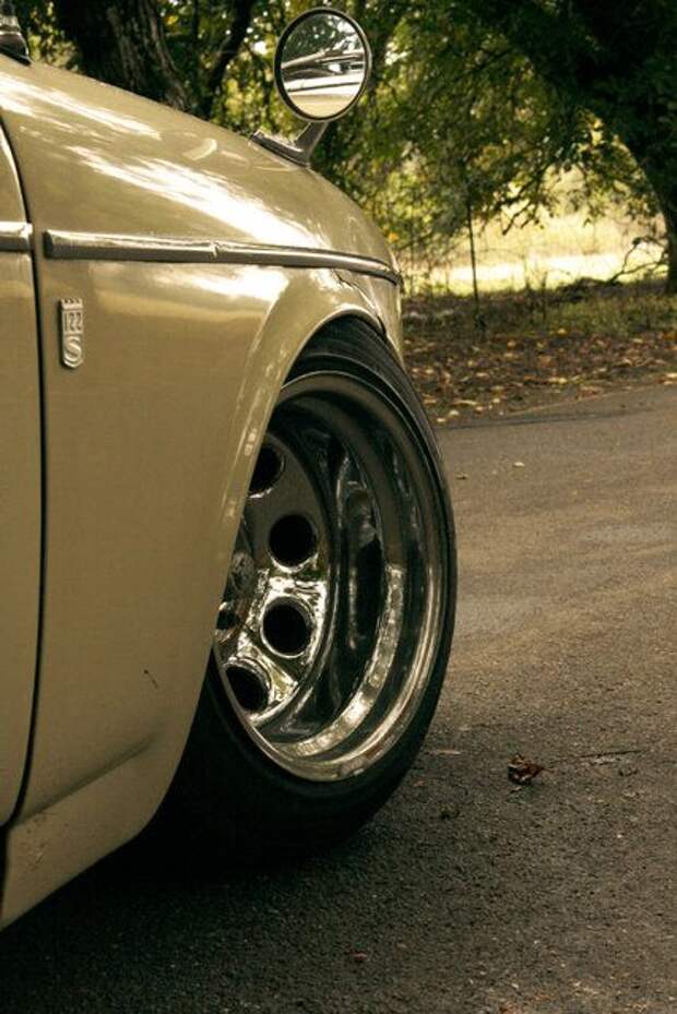 Тюнинг старого шведа - Volvo 122s 1965 года (16 фото)