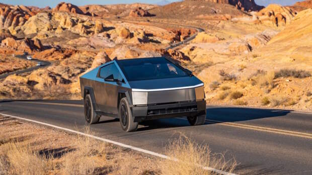 Компании Маска поддерживают продажи Cybertruck: почти каждый пятый пикап уходит "своим"