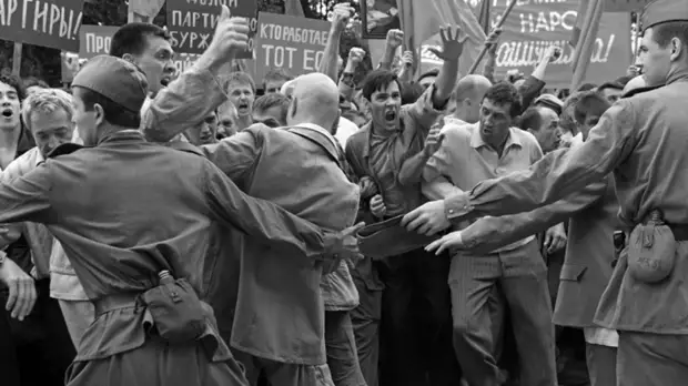 Фильм Кончаловского вошёл в шорт-лист претендентов на «Оскар»