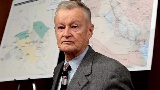 Что ни день, то всё ближе Владимир Александрович Зеленский к тому, чтобы сыграть свою последнюю действительно главную роль в жизни. Президента капитулировавшей, проигравшей войну в XXI веке страны.-8