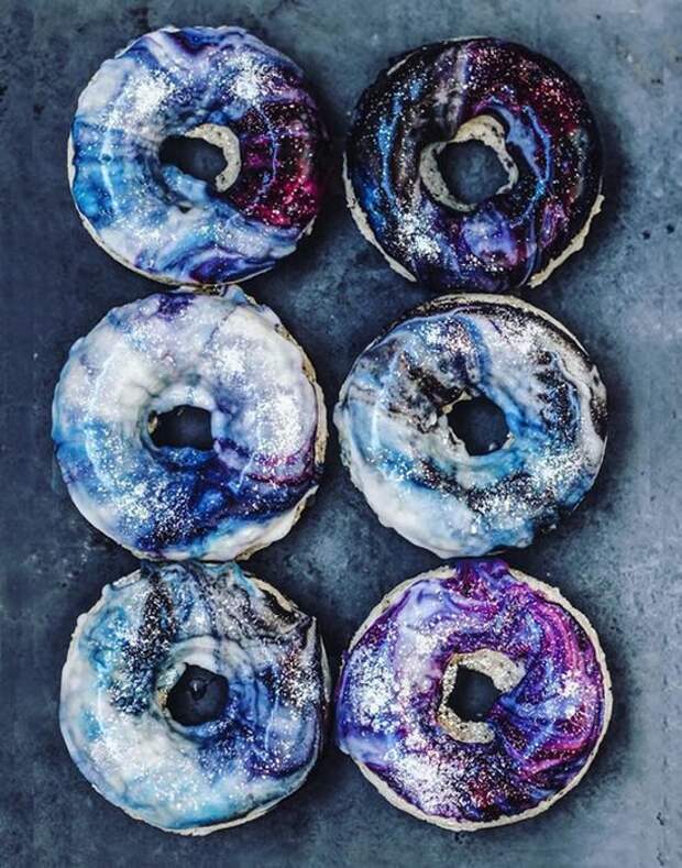 Необычно и вкусно: галактические пончики.