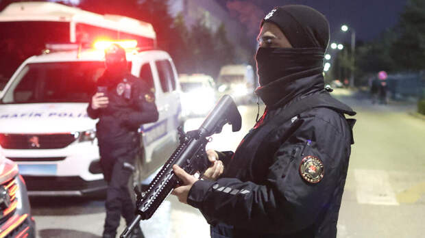 Одиннадцать звезд шоу-бизнеса задержали по делу о наркотиках