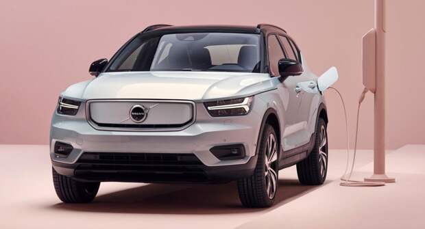 В начале 2022 года в России появятся электрические кроссоверы Volvo XC40 Recharge