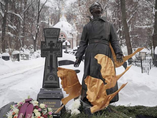 Юрист семьи Алексея Баталова: «Гитана Леонтенко тихо умерла дома»