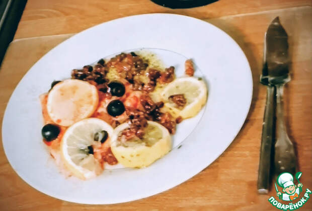 Рыба, запечённая с харисой и орехами