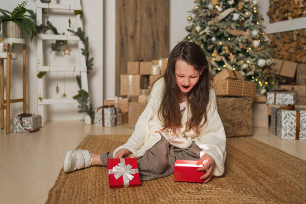 Эксперт по этикету призвала не передаривать новогодние презенты