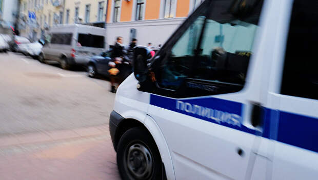 Автомобиль полиции на улице Москвы