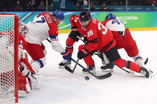 Олимпийский хоккей-2026: неожиданности и овертаймы в четвертьфинале в Милане