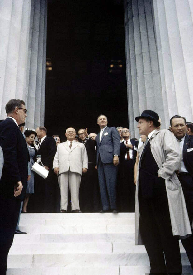 Первый визит хрущева в сша. Хрущев визит в США 1959. Визит н. с. Хрущева в США.. Визит Никиты Хрущева в США год.