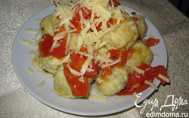 Рецепт – Картофельные ньокки с соусом из помидоров