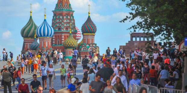 Собянин: Туристический поток в Москву связан с проведением фестивалей. Фото: mos.ru