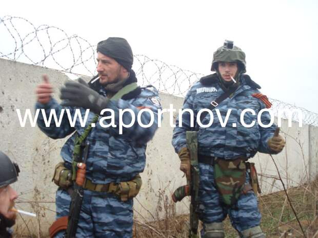 В Киеве разоблачили украинских нацистов, воевавших в форме ополчения ЛДНР в Донбассе