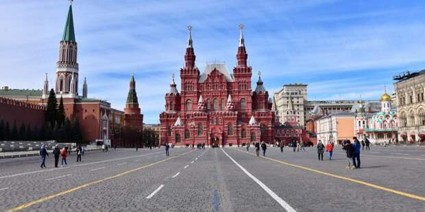 Волонтеры: Москвичи часто выражают слова поддержки и благодарности за нашу работу. Фото: Ю. Иванко mos.ru. Пресс-служба мэра и Правительства Москвы