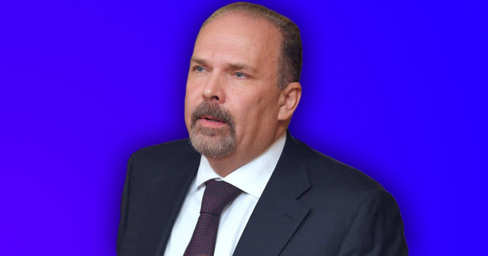 Кто такой Михаил Мень? Экс-министр, которого обвиняют в хищении 700 миллионов