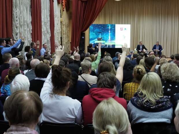 Реконструкция советского кинотеатра вызвала несколько вопросов/ ЗБ