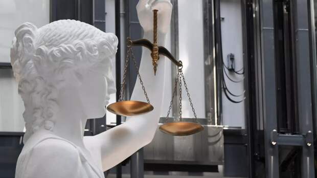 Экс-замглавы руководителя управления ГСУ СК осудили на десять лет