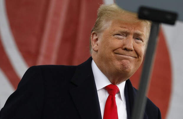 Из-за чего вырос рейтинг Трампа
