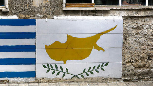 «Кипр хлопнул дверью». Что будет после разрыва налогового соглашения с Москвой?