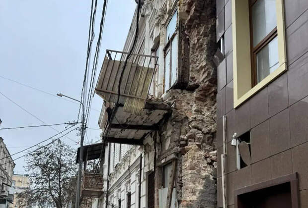 В российском городе обрушилась стена дома