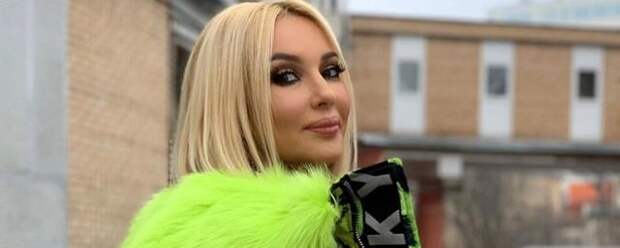 Гузеева поддержала Кудрявцеву, которая пострадала от хамства в поезде