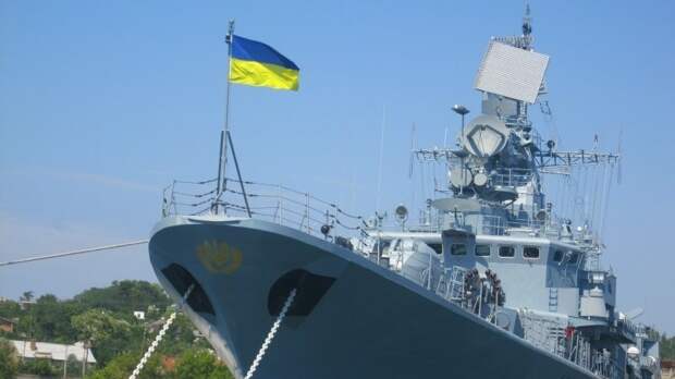Какая страна, такой и флот: российский КЧФ бьет ВМС Украины по всем статьям