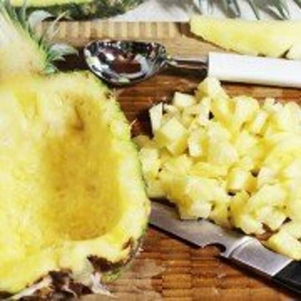 Запеченный ананас с фаршем под сырной корочкой- шаг 2