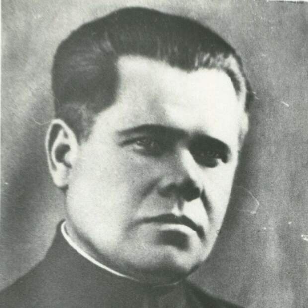 Иван Рачков (https://clck.ru/327XPQ)