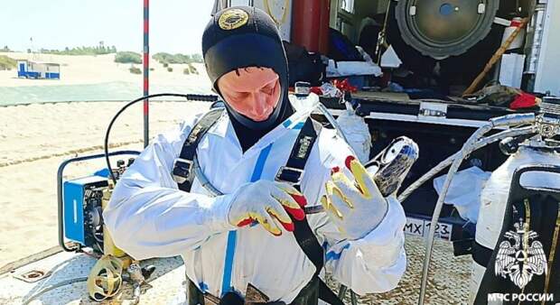 Продолжаются работы по ликвидации последствий разлива нефтепродуктов при крушении танкеров в Керченском проливе