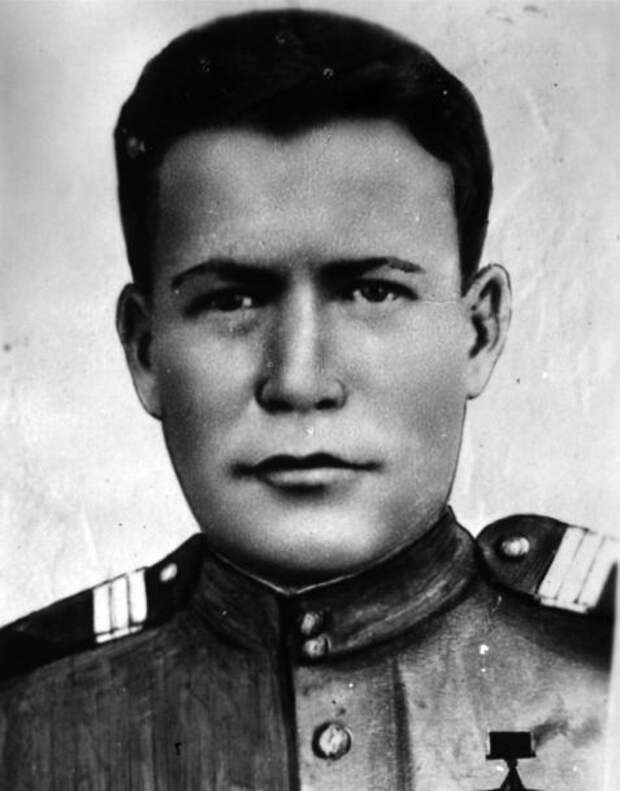 Герои дней суровых