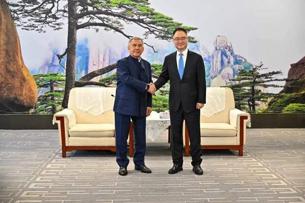 Рустам Минниханов в Китае встретился с губернатором провинции Аньхой