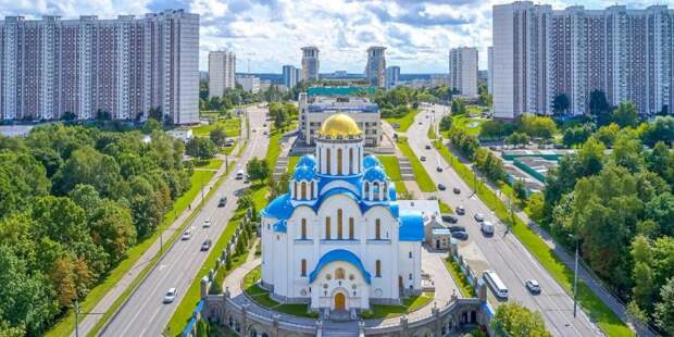 Патриарх призвал воздержаться от посещения храмов. Фото: mos.ru