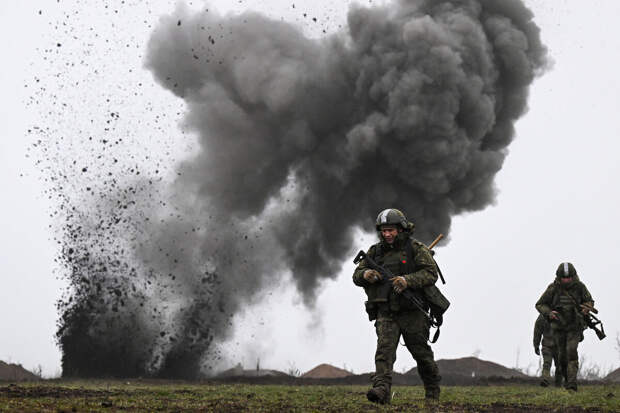 Военэксперт Литовкин: Россия может применить электромагнитные бомбы на Украине