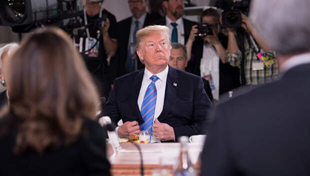 Президент США Дональд Трамп на саммите G7. 9 июня 2018